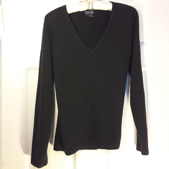 New York & Company Sweaters - Black Long Sleeve VNeck Sweater Fleece Soft XL